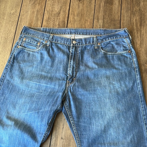 Levi’s 569 Relaxed Fit, Mens Size W42 L32, Used. Some wear as Pictured - Picture 8 of 8